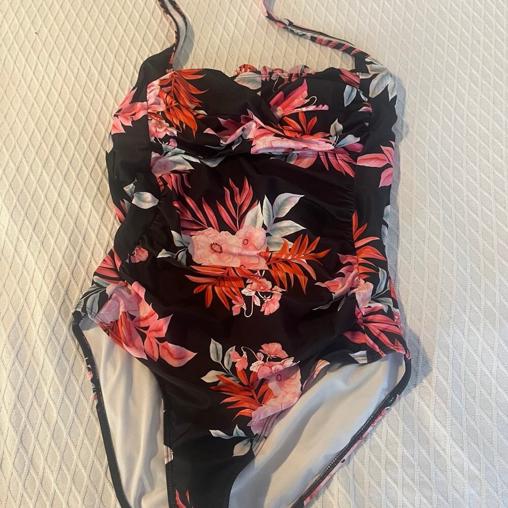 Women's Floral Print Halter Neck One-Piece Swimsuit size XL